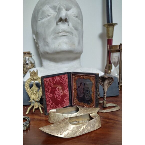 Set Of Vintage Brass Asian Slippers | Etched | Shelf Decor - Picture 8 of 10